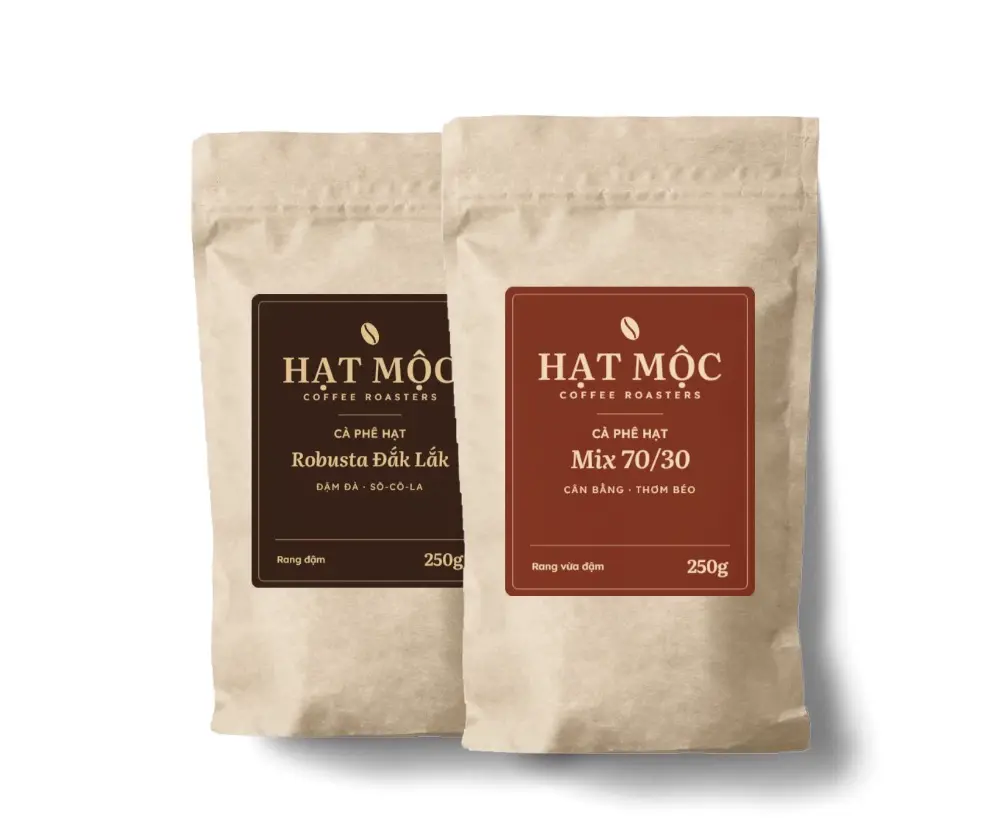Hai túi cà phê Robusta và Mix của Hạt Mộc